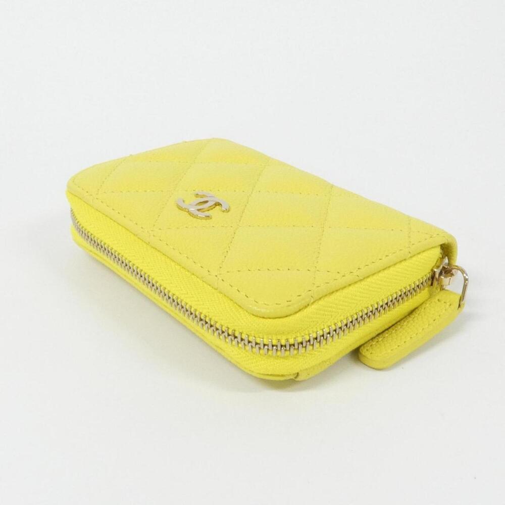 CHANEL Yellow Wallet - Picture 3 of 4